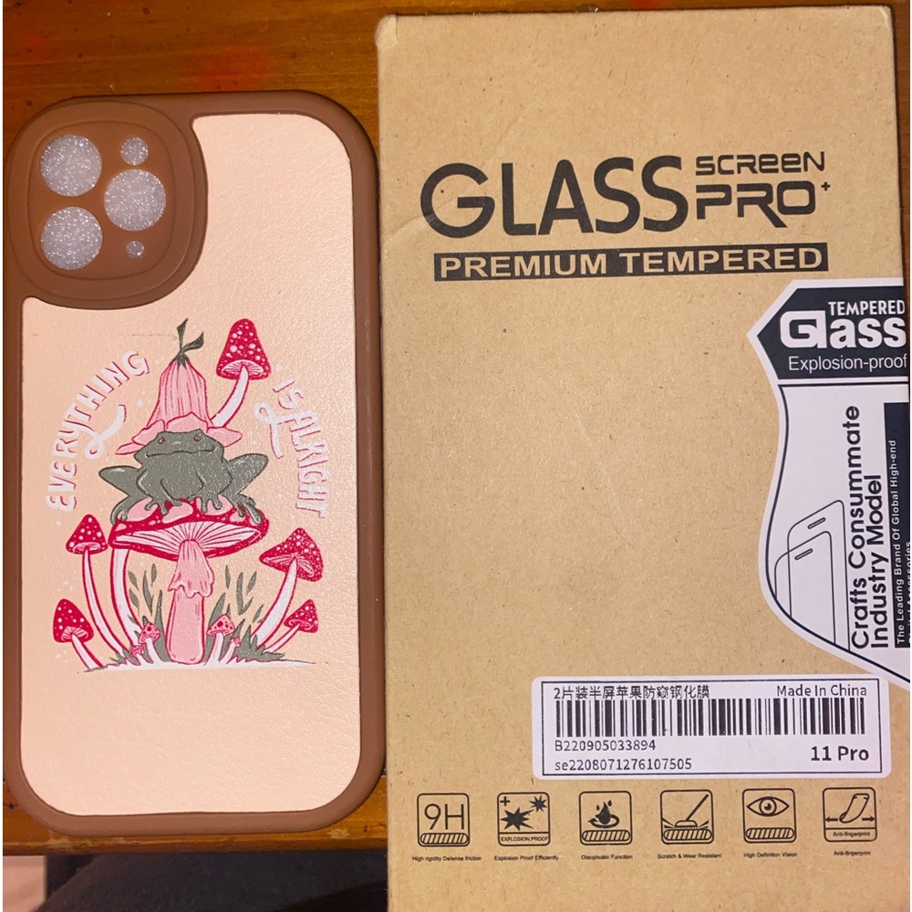 iphone 11 pro case and screen protector